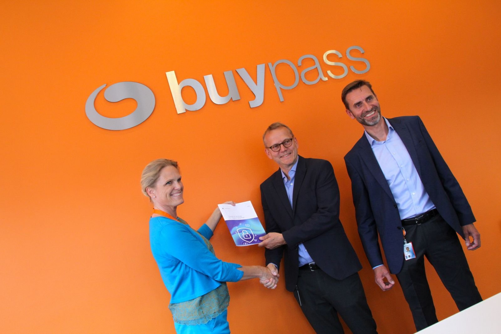 Ministerbesøk hos Buypass
